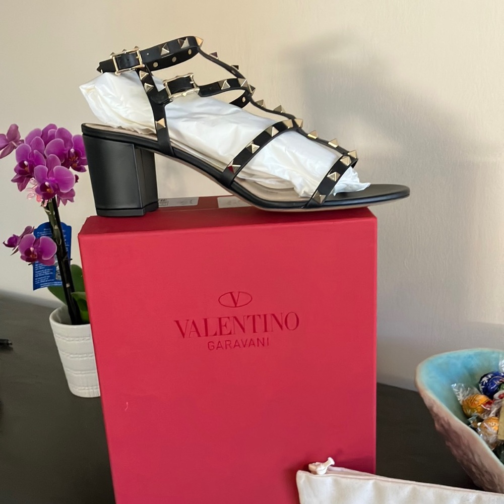 Size 12 Valentino black and gold studded sandals - Picture 1 of 6